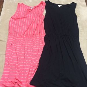 (2) V-neck Sleeveless Dresses
